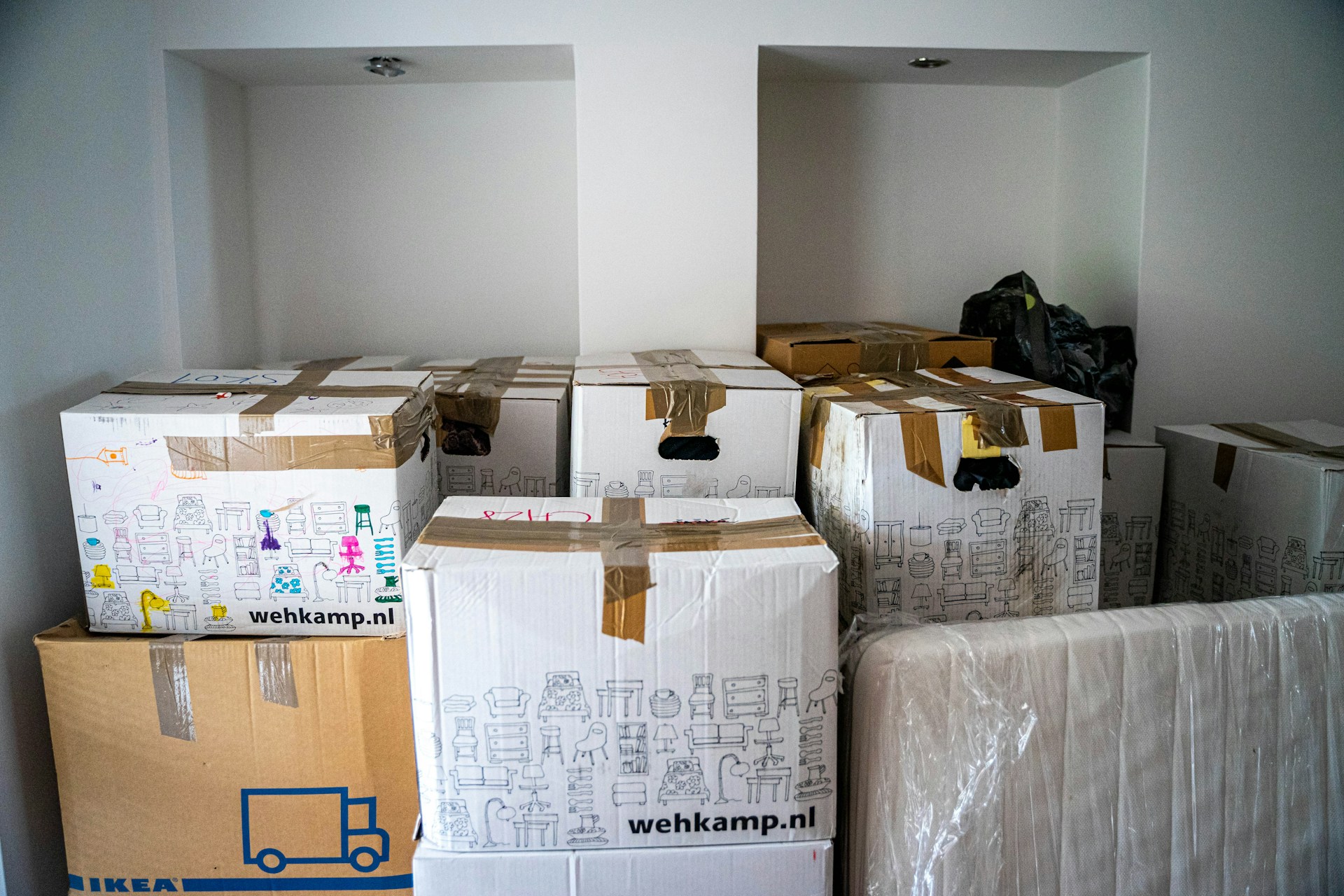 Moving to Poland: The Legal Checklist for Foreigners (Visa, Residence, Work)